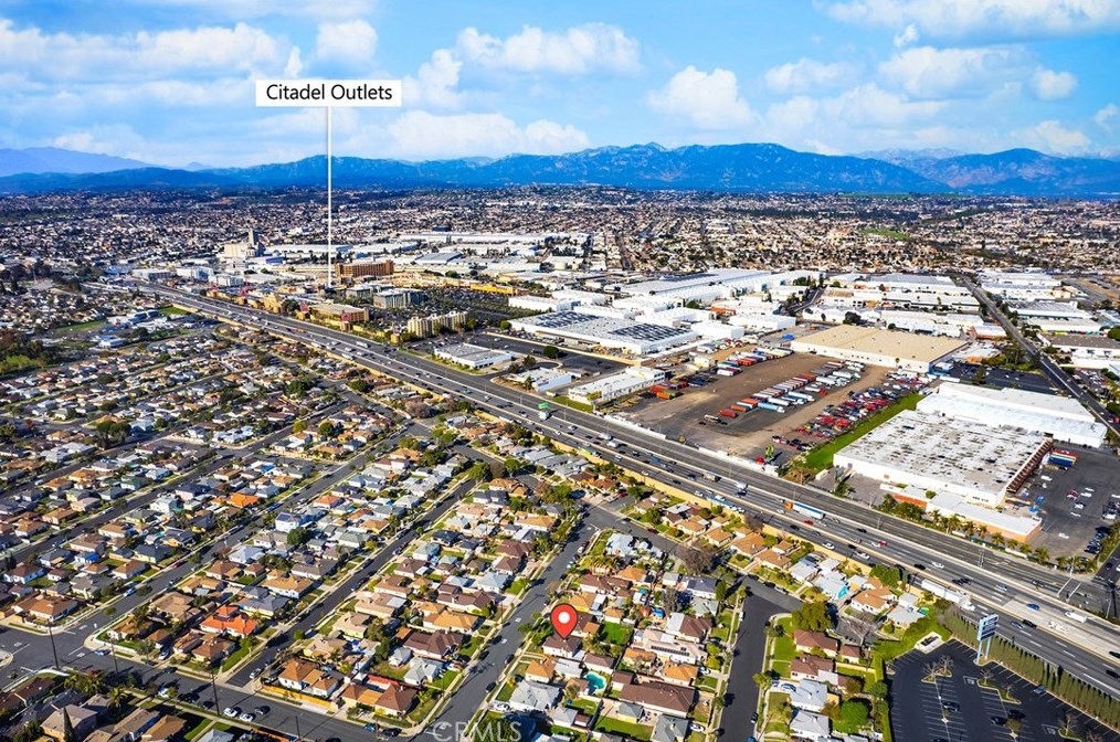 2566 Fidelia Ave, Los Angeles CA  90040-2307 exterior