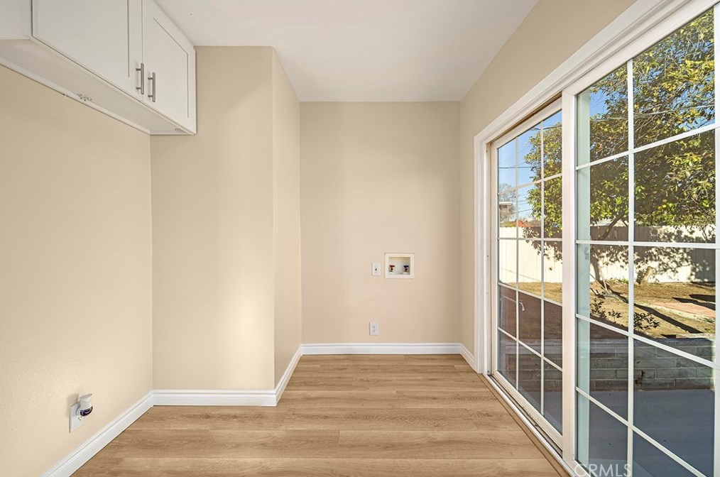 2566 Fidelia Ave, Los Angeles CA  90040-2307 exterior