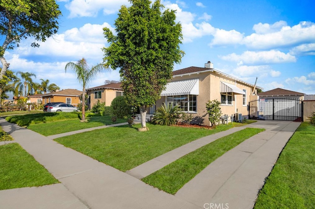 2566 Fidelia Ave, Los Angeles CA  90040-2307 exterior