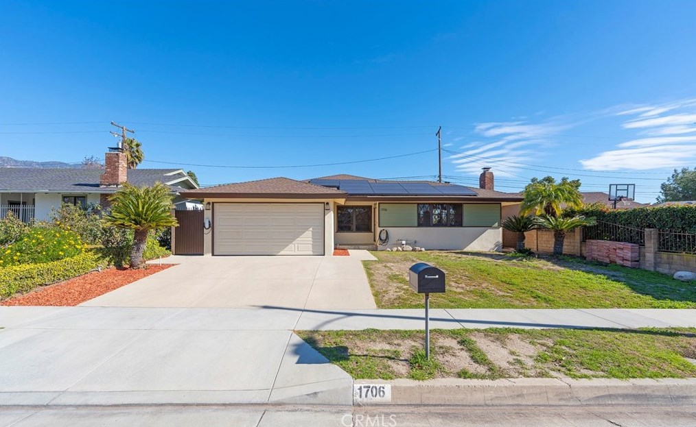 1706 Venice Ave, Monrovia, CA 91016-4333