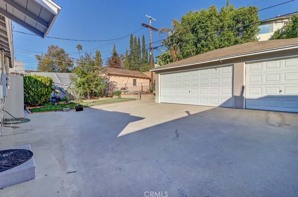 4426 Verdugo Rd, Los Angeles CA  90065-4829 exterior