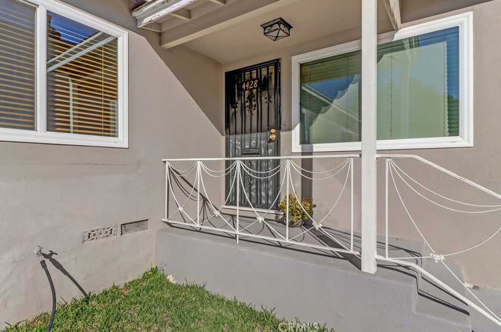 4426 Verdugo Rd, Los Angeles CA  90065-4829 exterior