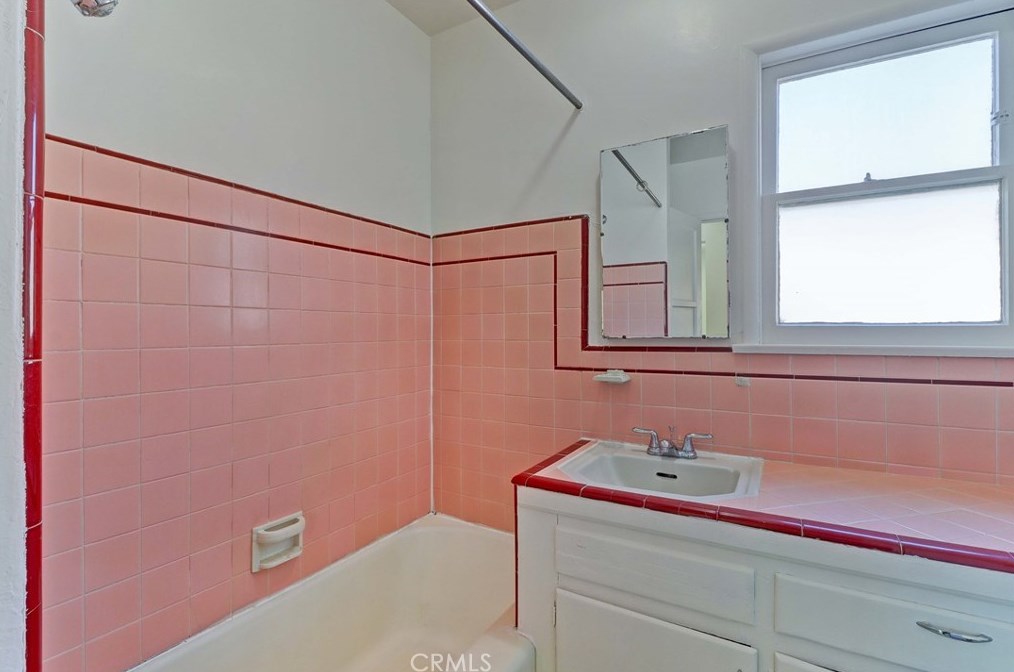 4426 Verdugo Rd, Los Angeles CA  90065-4829 exterior