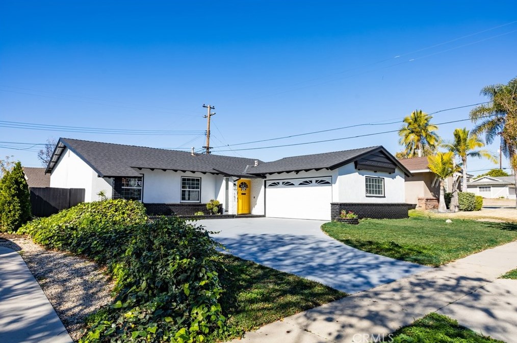 151 N Holgate St, La Habra, CA 90631