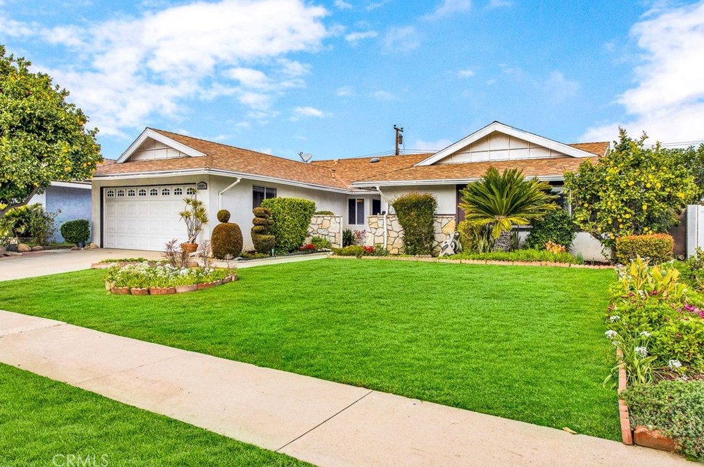 10201 Swallow Ave, Santa Ana, CA 92708