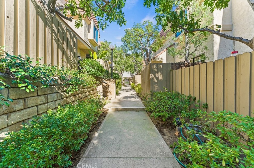 125 E Sierra Madre Blvd #d, Sierra Madre, CA 91024