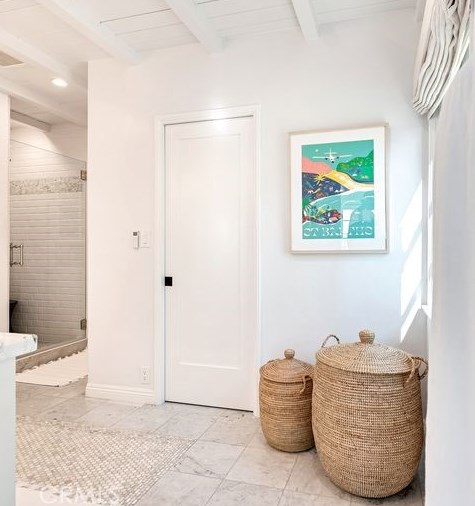 802 Rembrandt Dr, Laguna Beach CA  92651-3417 exterior