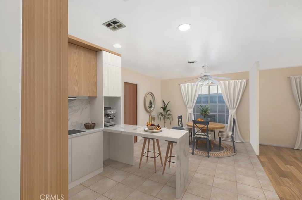 3146 Bray Ln, Costa Mesa, CA 92626-2606