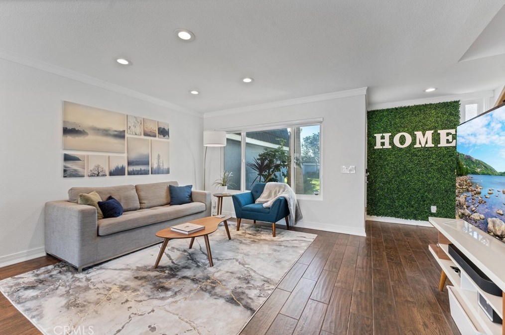 8396 Dory Dr, Huntington Beach, CA 92646