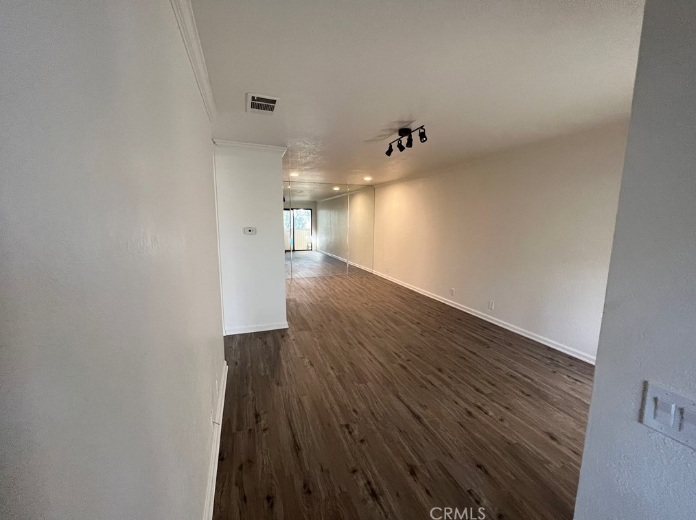 2821 N Los Felices Circle #2, Palm Springs, CA 92262