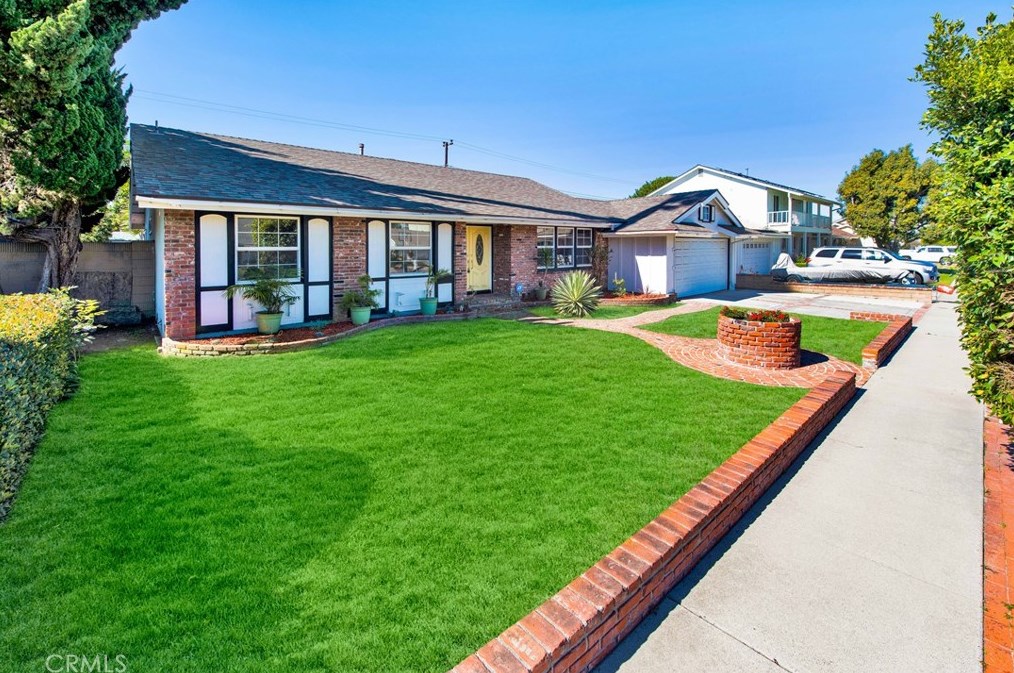 18957 Santa Clara Cir, Santa Ana, CA 92708