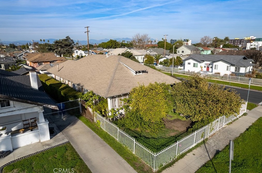 1801 43rd St, Los Angeles, CA 90058-1530