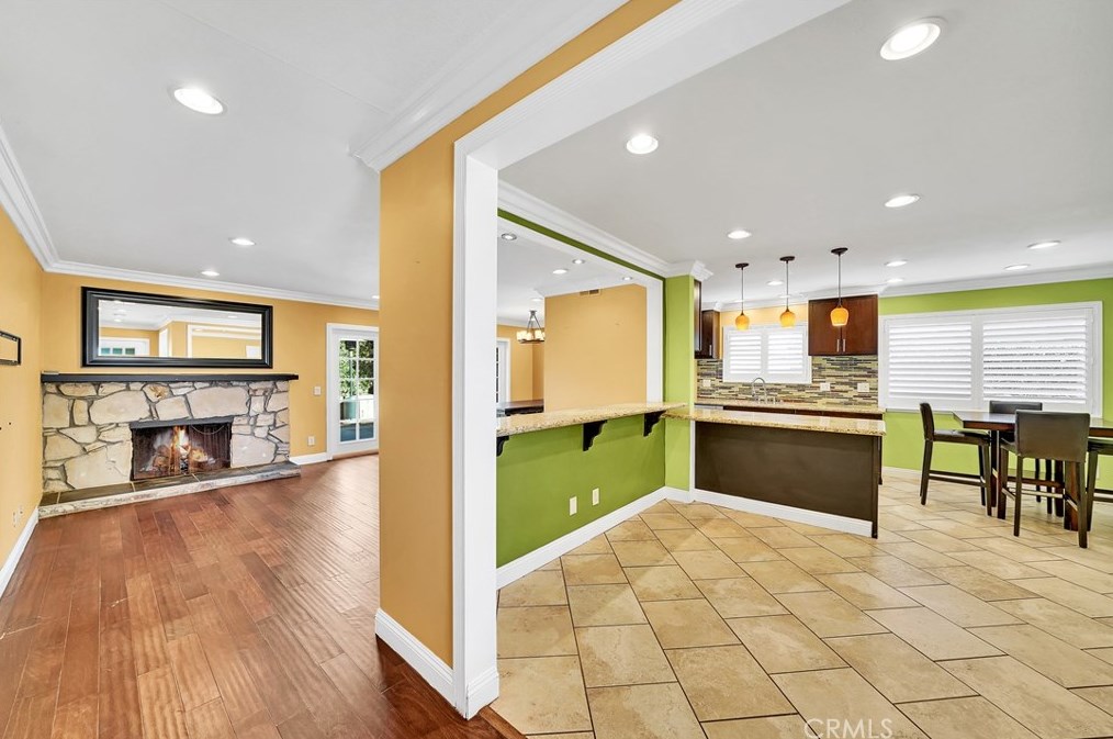 10061 Signet Cir, Huntington Beach, CA 92646