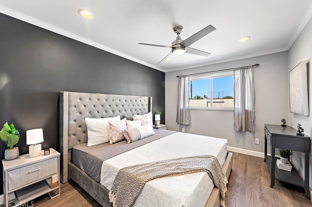 1582 Baker St, Costa Mesa CA  92626-3747 exterior