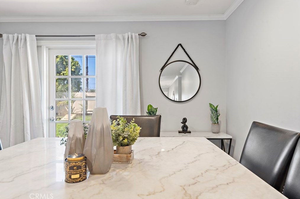 1582 Baker St, Costa Mesa CA  92626-3747 exterior