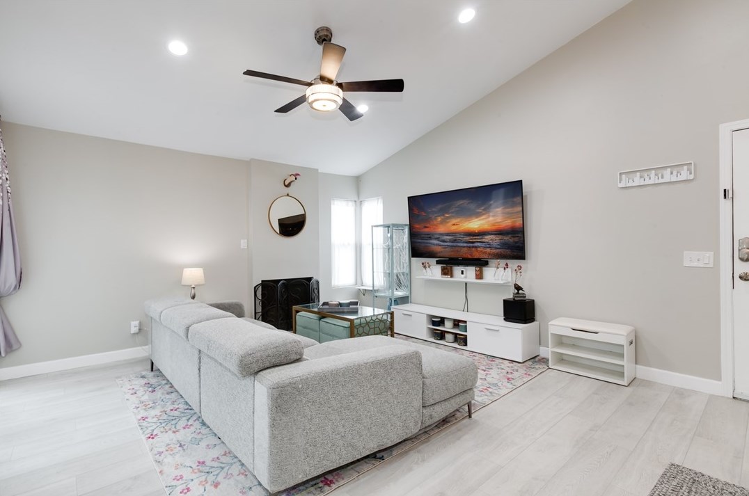 5980 Bedford Ct, Yorba Linda, CA 92887-4785