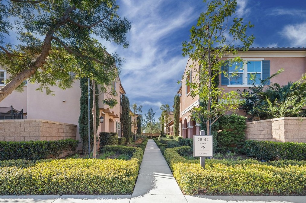 38 Canoe, Irvine, CA 92618
