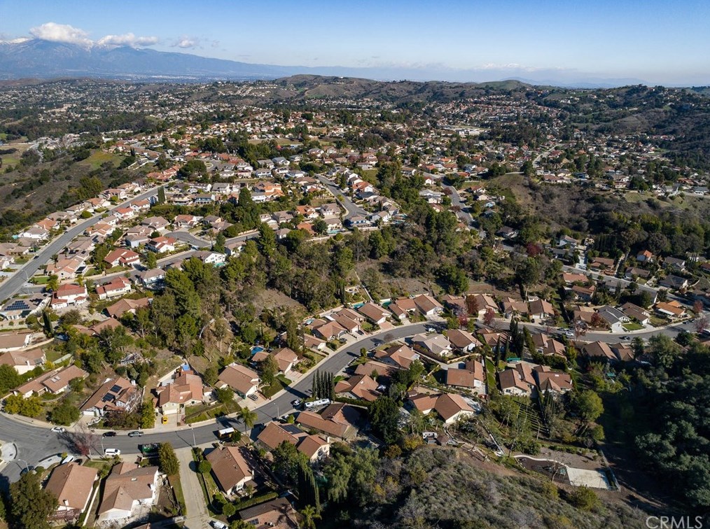 1519 Kiowa Crest Dr, Pomona CA  91765-3918 exterior