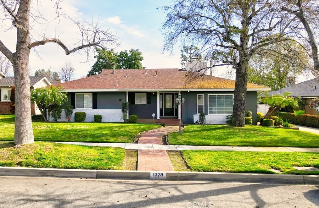 1378 N 1st Ave, Upland, CA 91786