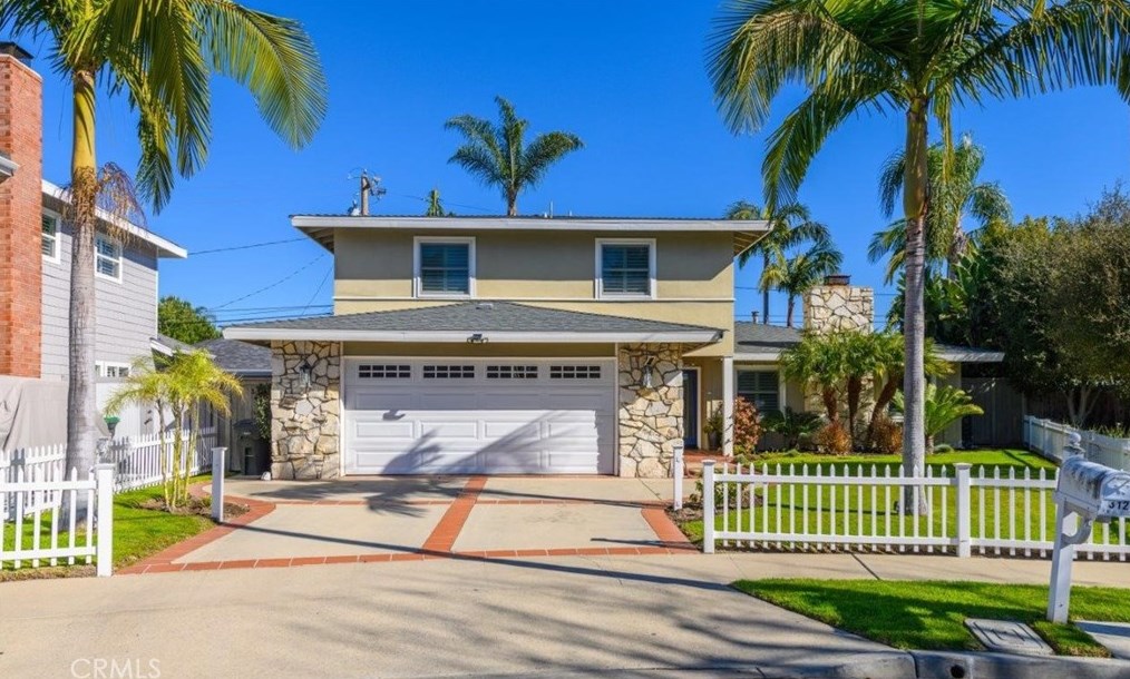 312 Robinhood Ln, Costa Mesa, CA 92627-2134
