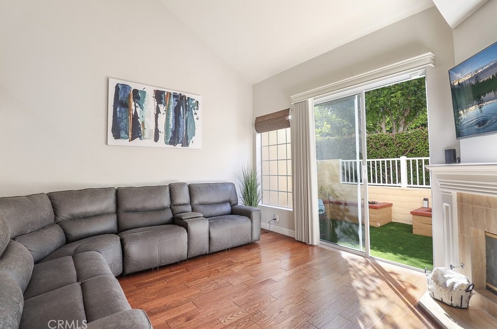 102 Sandcastle, Laguna Beach, CA 92656-3837