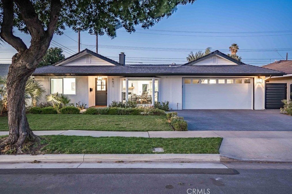 6671 Mason Dr, Huntington Beach CA  92647-4345 exterior