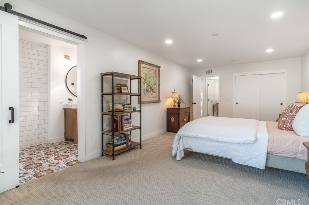 6671 Mason Dr, Huntington Beach CA  92647-4345 exterior
