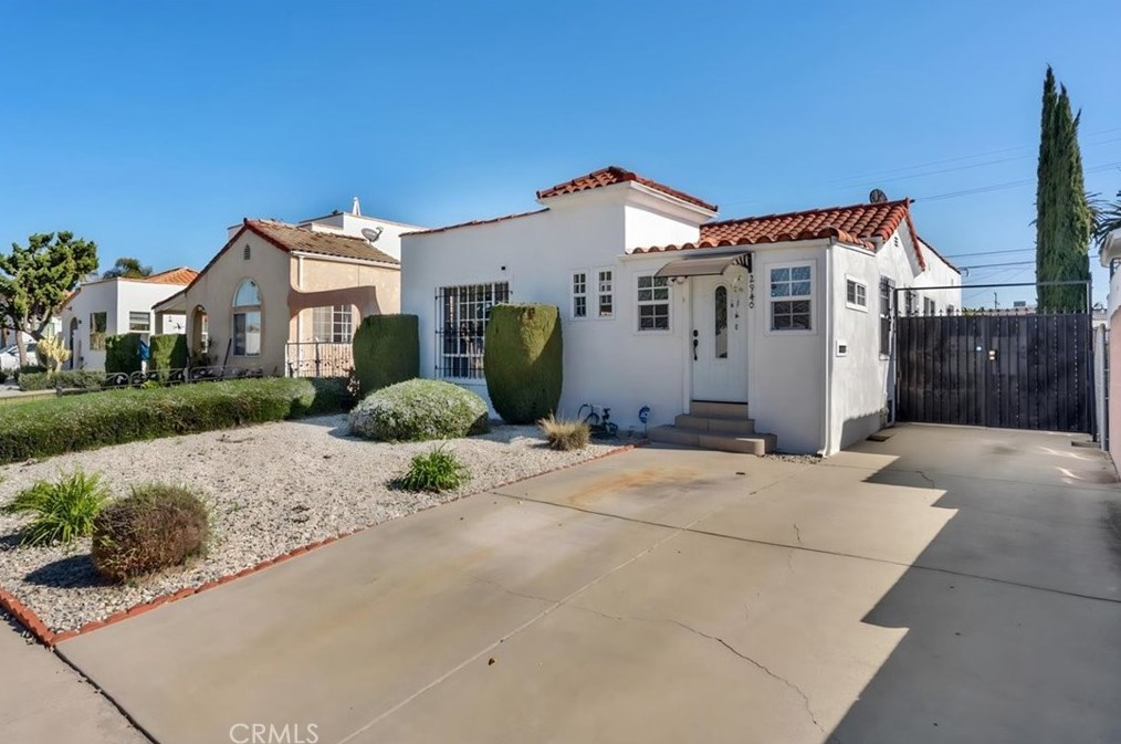 2940 Somerset Dr, Los Angeles, CA 90016-4214