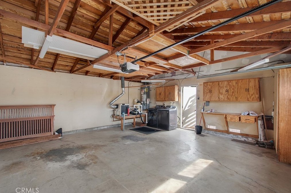 7035 Seal Cir, Huntington Beach CA  92648-3035 exterior
