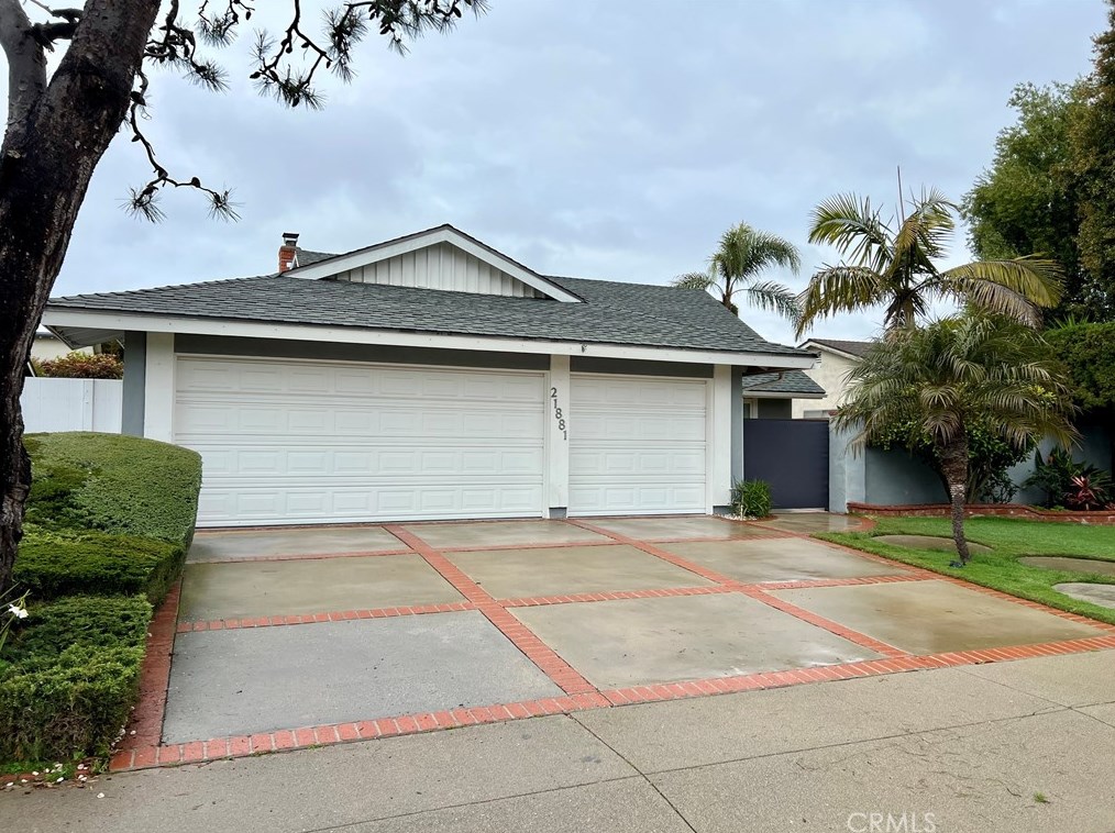 21881 Vacation Ln, Huntington Beach, CA 92646