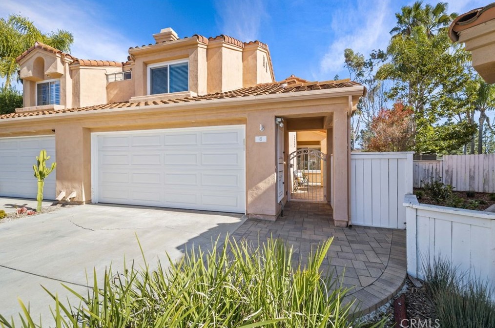 8 Dunn St, Laguna Beach, CA 92677-5703
