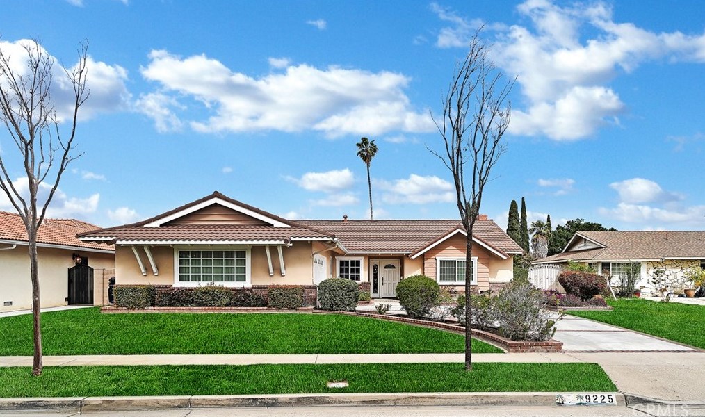 9225 Talbert Ave, Santa Ana, CA 92708-4440