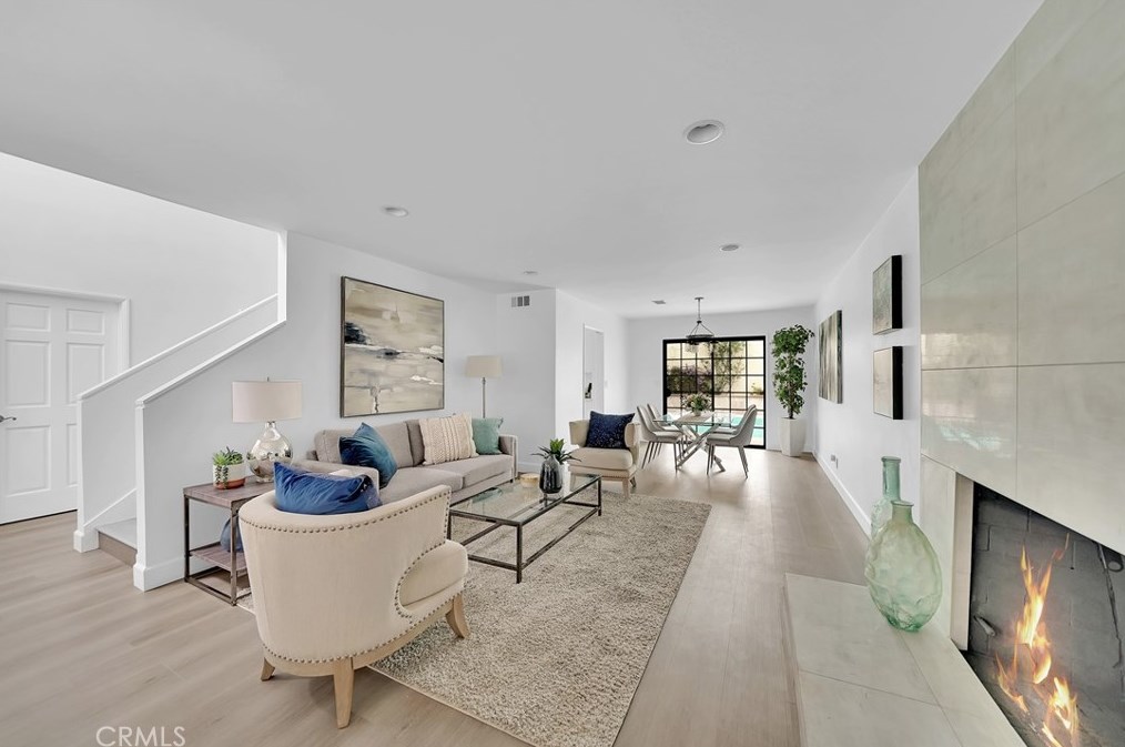20621 Suburbia Ln, Huntington Beach, CA 92646