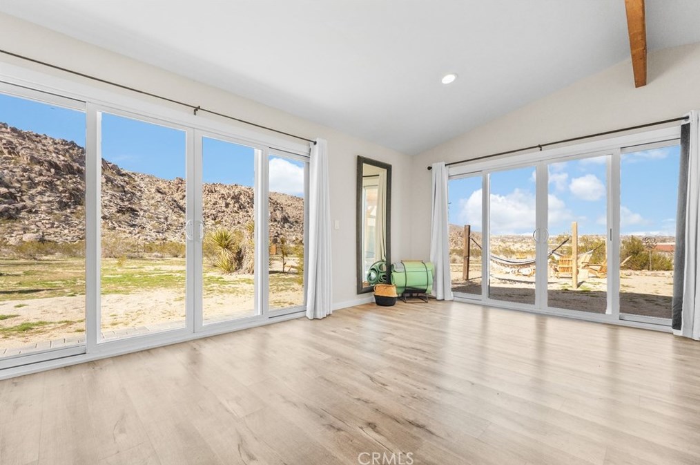 5536 Sunburst St, Joshua Tree CA  92252-1813 exterior