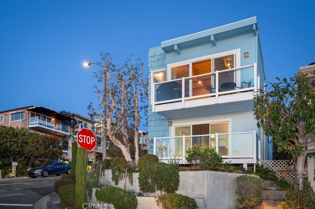 1905 Del Mar Ave, Laguna Beach, CA 92651-3815
