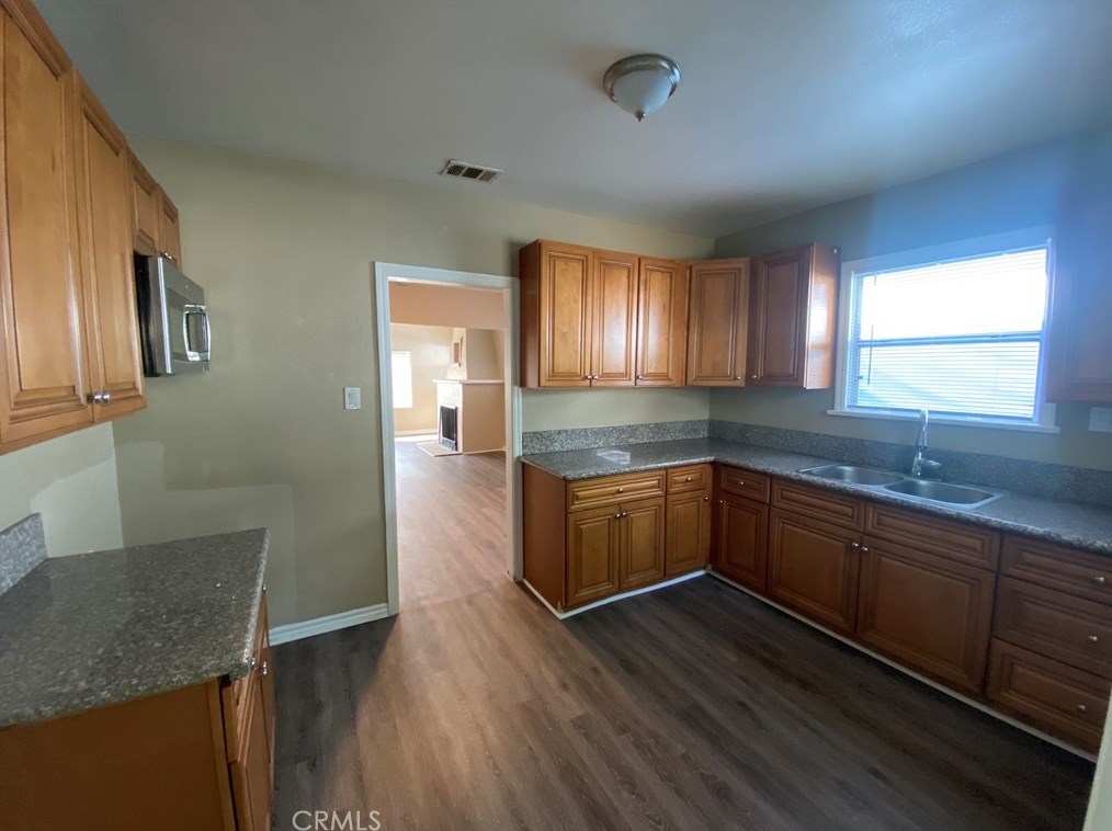 727 Coronel St, Los Angeles, CA 90012-1109