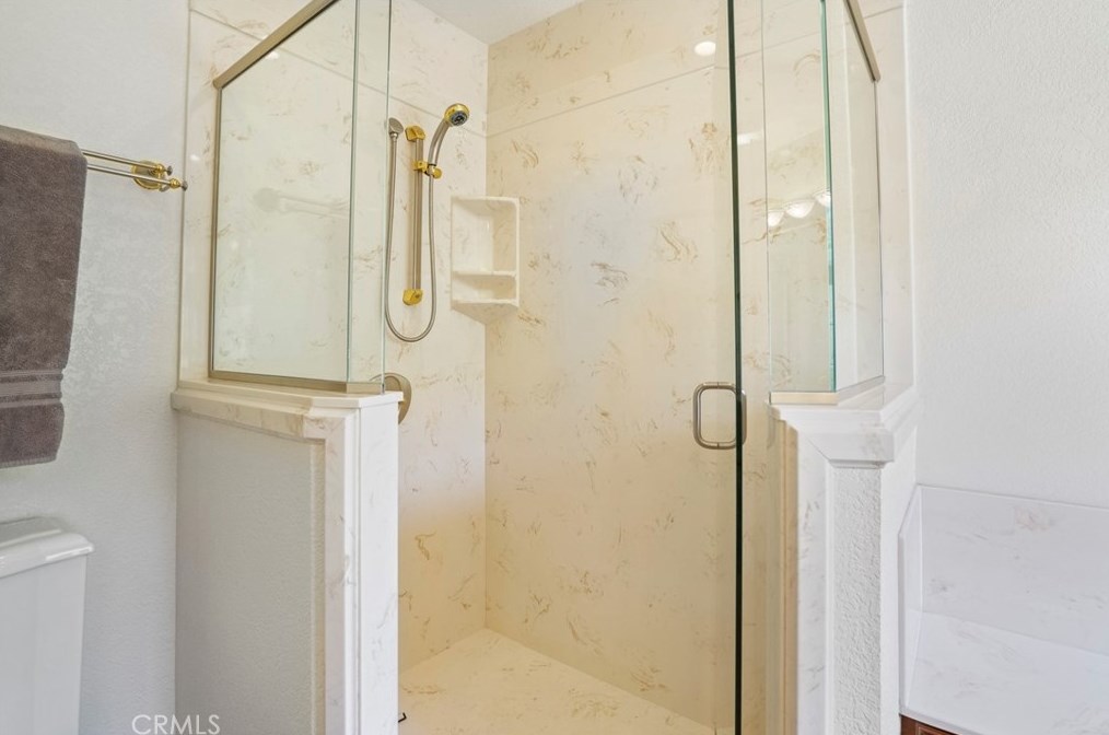 15735 Highland Valley Rd, Escondido CA  92025-3535 exterior