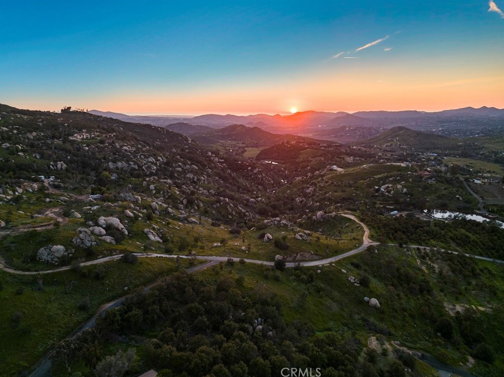 15735 Highland Valley Rd, Escondido CA  92025-3535 exterior