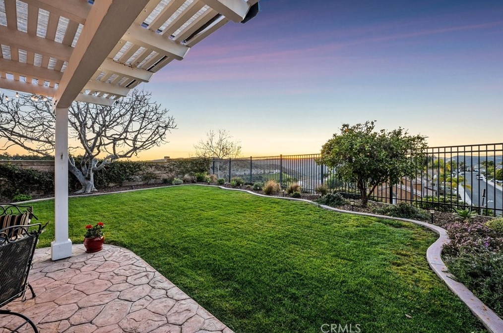 1 Shorecliff, Laguna Beach, CA 92656-1943