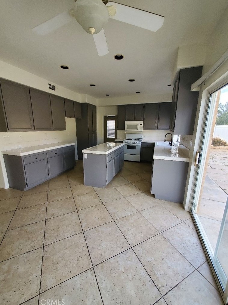 12 Bella Firenze, Lake Elsinore, CA 92532