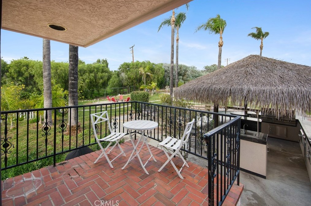 408 Tumble Creek Ln, Fallbrook CA  92028-2543 exterior