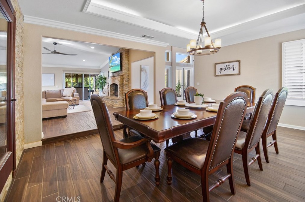 408 Tumble Creek Ln, Fallbrook CA  92028-2543 exterior
