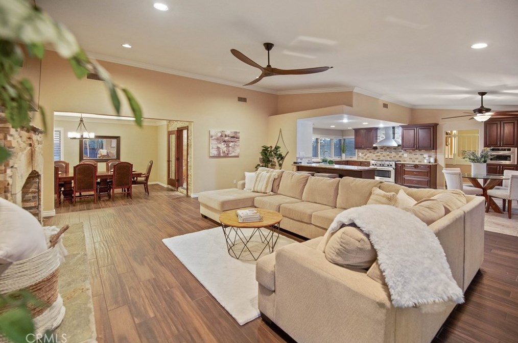 408 Tumble Creek Ln, Fallbrook CA  92028-2543 exterior