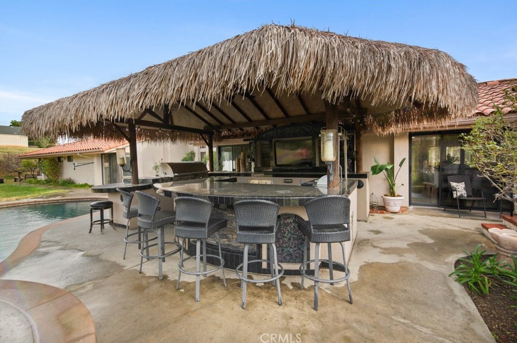408 Tumble Creek Ln, Fallbrook CA  92028-2543 exterior