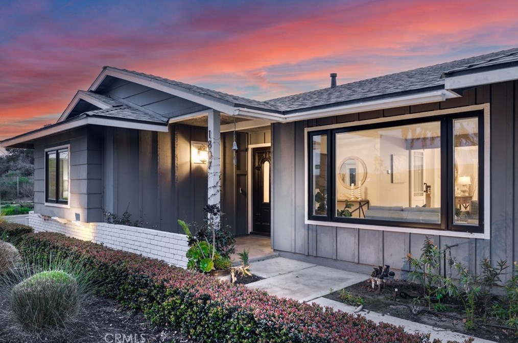 1807 Valencia Ave, Carlsbad, CA 92008