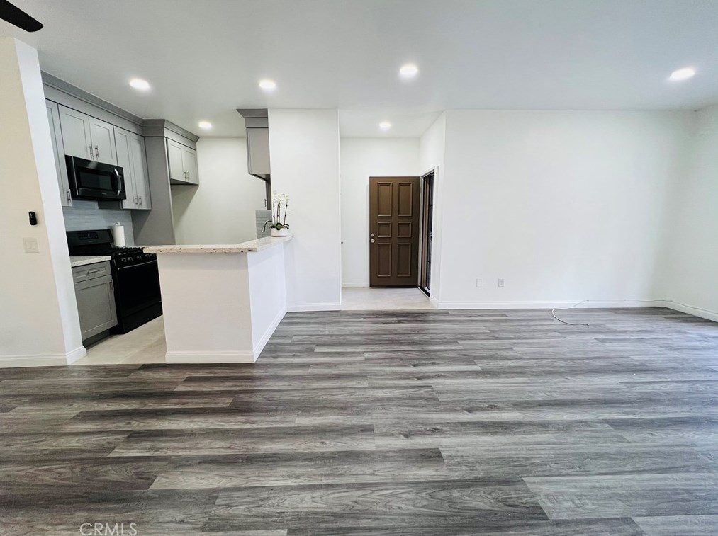 10521 Lakeside Dr #k, Garden Grove, CA 92840