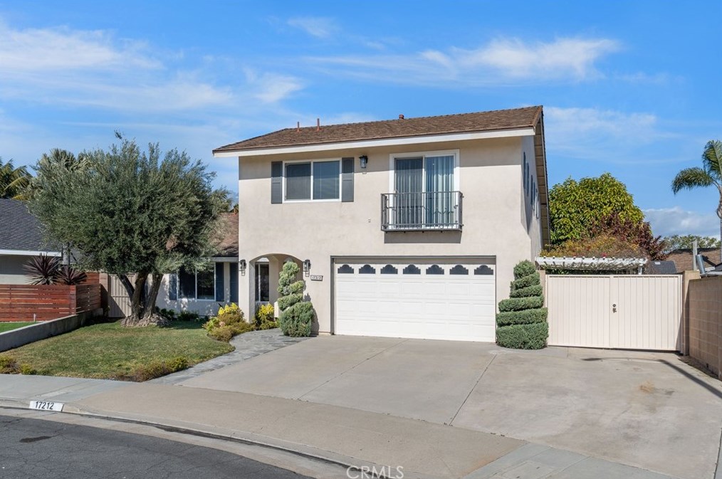 17212 Blue Fox Cir, Huntington Beach, CA 92647-5602