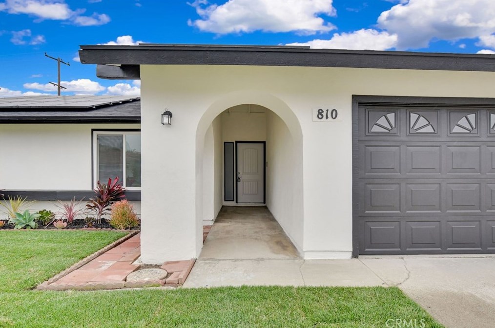 810 S Danehurst Ave, Glendora, CA 91740