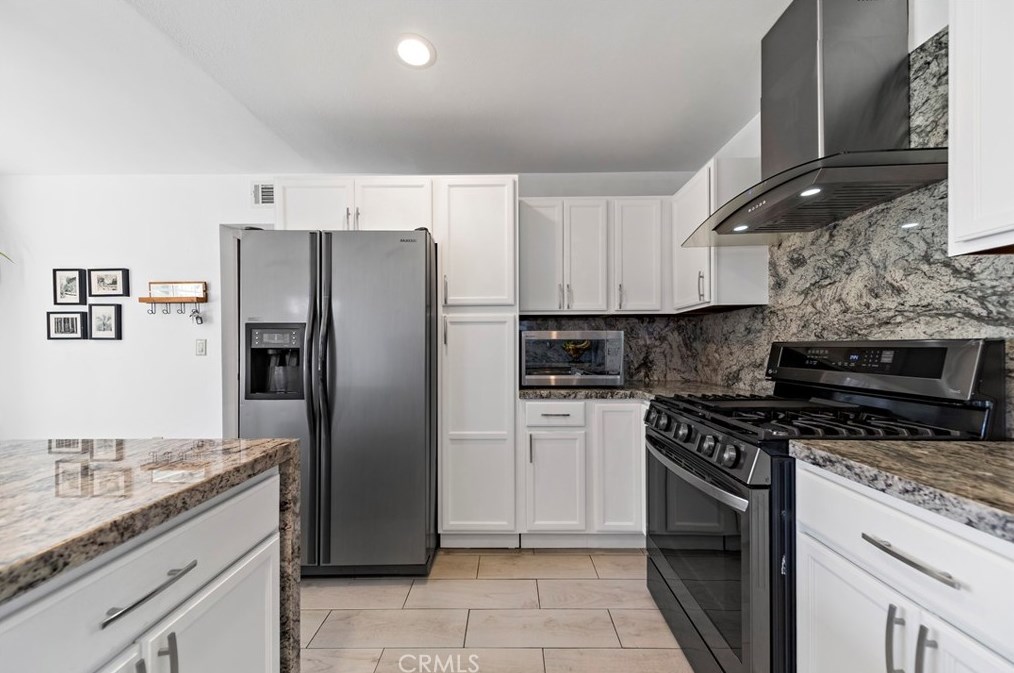 631 Rye Ave, La Habra CA  90631-6736 exterior