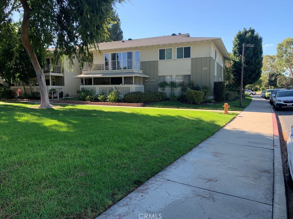 25 Avenida Castilla, Laguna Beach CA  92637-3789 exterior